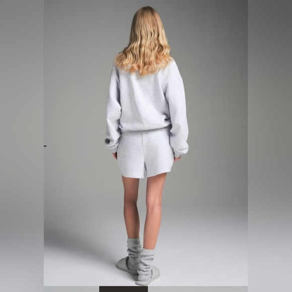 Skims Classic Crewneck Sweatshirt - Picture 2 of 8